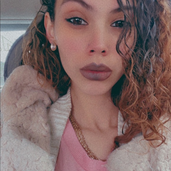 Meet your Posher, Sweetheart - Picture 1 of 1